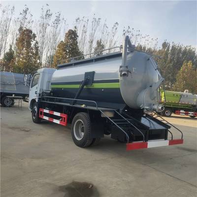 五征小型吸糞車 農(nóng)村沼氣池與養(yǎng)殖場環(huán)衛(wèi)的高效解決方案